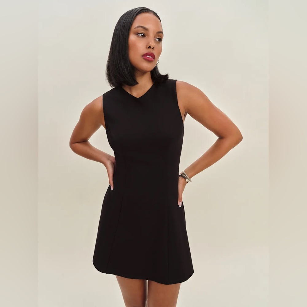 NWT Reformation Ava Heavy Knit Dress- size XS. Perfect LBD